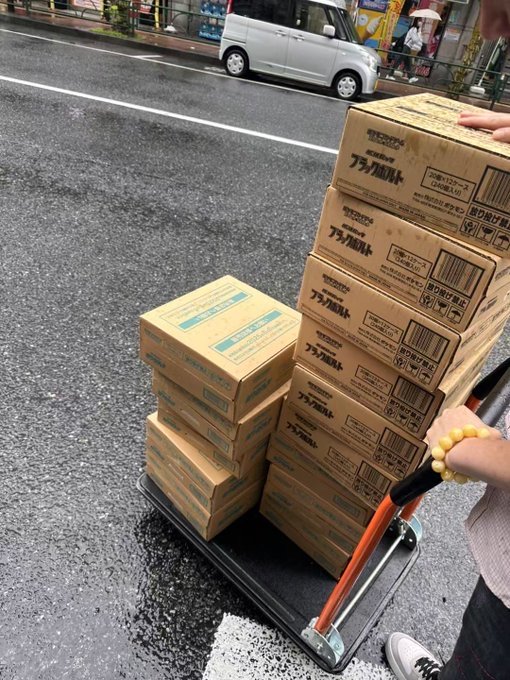 中国人による発売日前の仕入れ