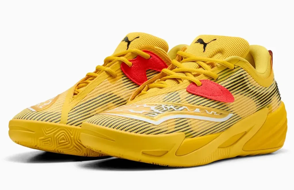PUMA×ポケモン30周年記念スニーカー